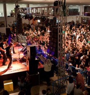 Um momento de festa no Encuentromadrid 2011.