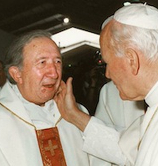 Dom Giussani com João Paulo II.