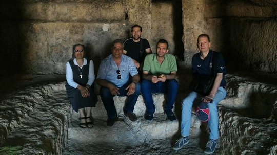 Da esquerda: Irmã Joseph Marie, Soulaiman, Tarek, Bashar e Jean-François