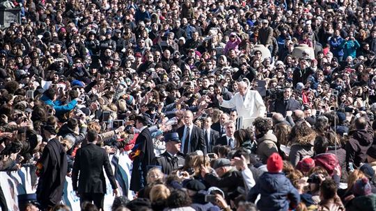 Papa Francisco na audiência com o Movimento de CL, dia 7 de março de 2015