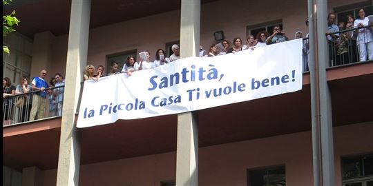A espera por Papa Francisco, que visitou o Cotolengo em 21 de junho de 2015