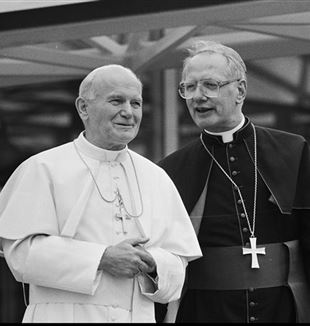 Adrianus Simonis com João Paulo II em 1985