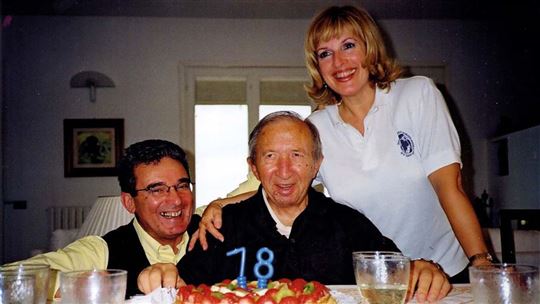 Jone Echarri com seu marido, Jesús Carrascosa, no 78° aniversário de Dom Giussani