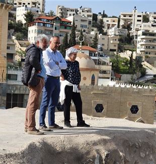 Tommaso Saltini, Carla Benelli e Osama Hamdan em Betânia (Cisjordânia)