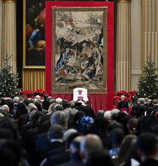 O Papa durante o encontro com o corpo diplomático acreditado à Santa Sé (Vatican Media/Catholic Press Photo)